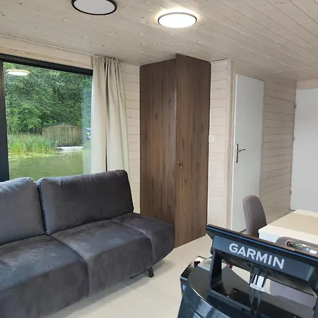 Na Wodzie - Houseboat Botel